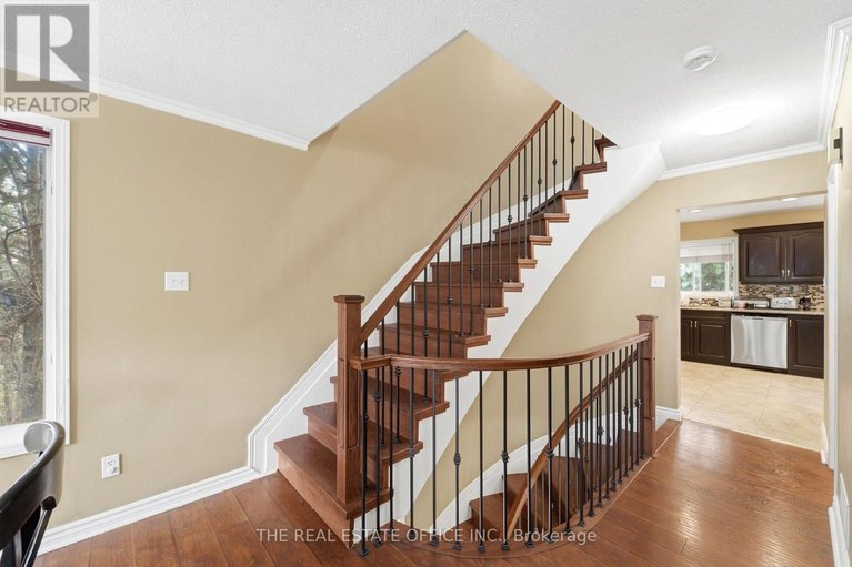 29676619/106-corsica-private/riverview-park/ottawa/ontario/K1G5Y1_13