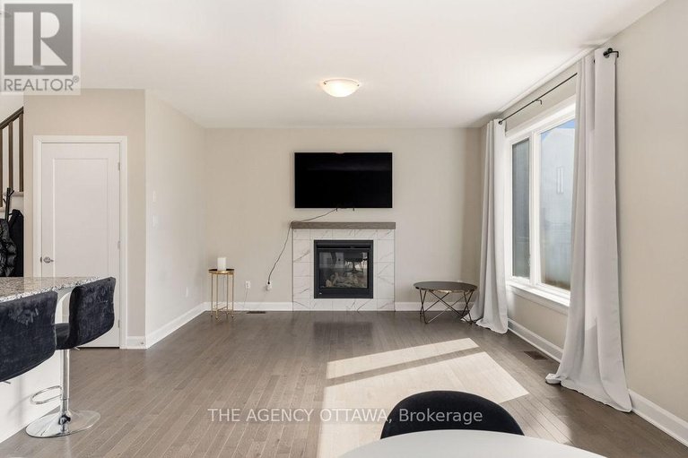 29672100/336-barrett-farm-drive/blossom-parkkemp-parkfindlay-creek/ottawa/ontario/K1T0X8_8