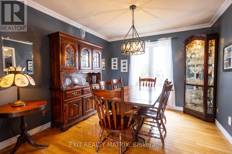28213004/124-menard-street/embrun/russell/ontario/K0A1W1_9