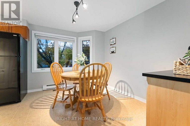 29079290/7-weybridge-drive-s/cedargrovefraserdale/ottawa/ontario/K2J4A1_9