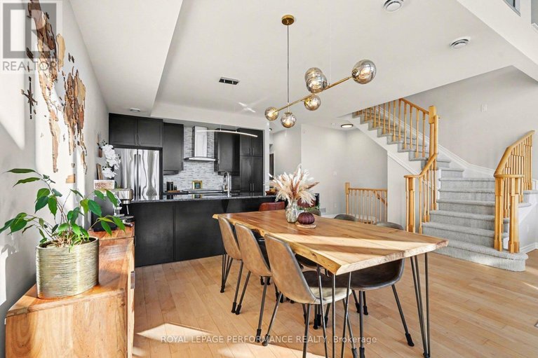 29525861/151-poplin-street/riverside-southgloucester-glen/ottawa/ontario/K4M0G7_14