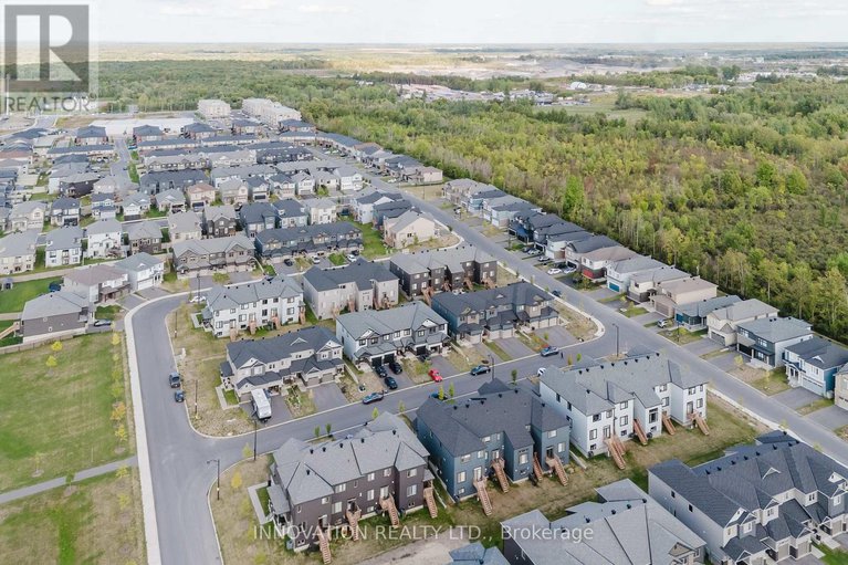 28915711/25-atop-lane/blossom-parkkemp-parkfindlay-creek/ottawa/ontario/K1X1G6_36