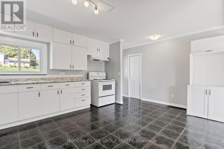 28960799/27-sarah-street/augusta-twp/augusta/ontario/K0E1P0_15