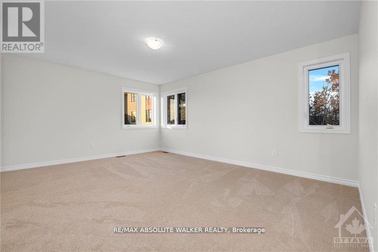 28242948/702-du-rivage-street/town-of-rockland/clarence-rockland/ontario/K4K0K1_17