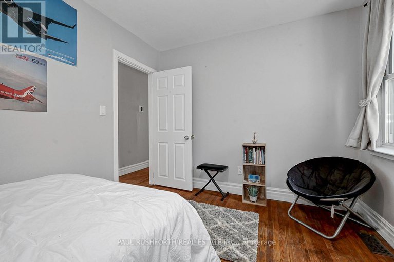 29437881/1401-mcmahon-avenue/emerald-woodssawmill-creek/ottawa/ontario/K1T1C2_33