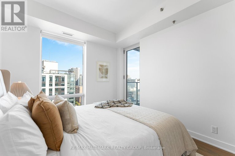 28912449/1807-428-sparks-street/ottawa-centre/ottawa/ontario/K1R0B3_32