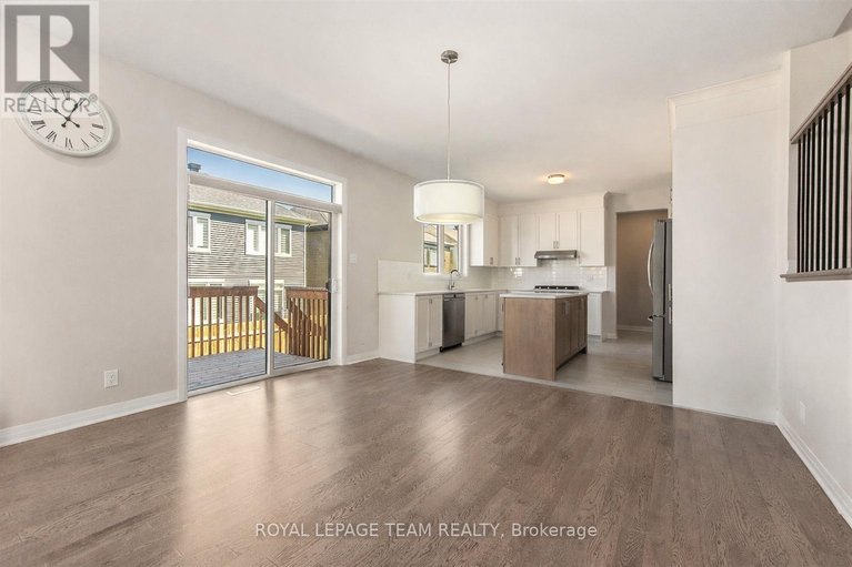 29462511/389-appalachian-circle/half-moon-bay/ottawa/ontario/K2J6X3_8