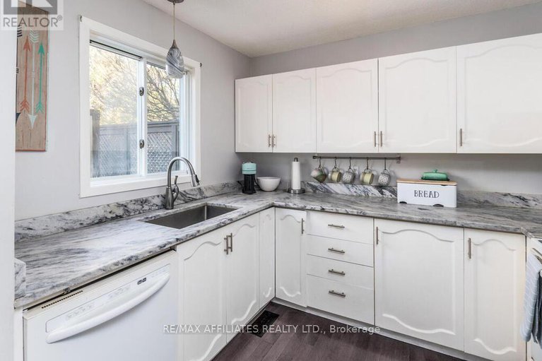 29135749/15-terry-fox-avenue/carleton-place/carleton-place/ontario/K7C4G2_8