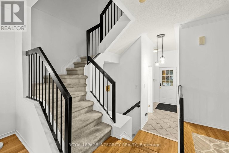 29613819/6383-sablewood-place/chapel-hill/ottawa/ontario/K1C7M3_16