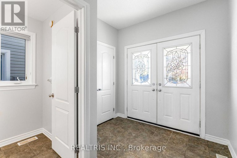 29374146/471-creekview-way/blossom-parkkemp-parkfindlay-creek/ottawa/ontario/K1T0J4_4