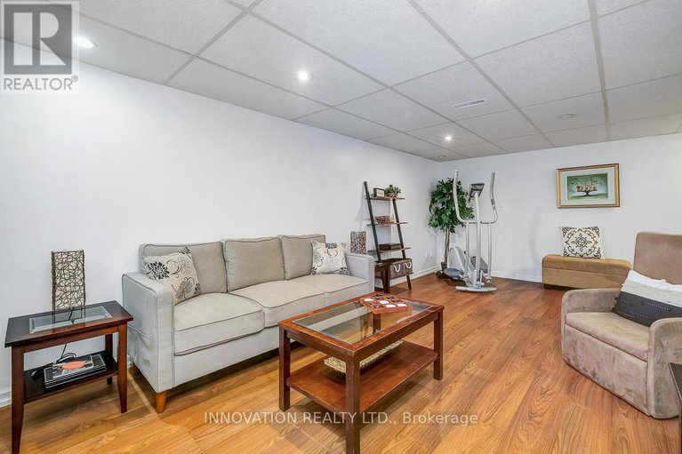 28644741/1645-du-sommet-place/chateauneuf/ottawa/ontario/K1C4Z9_33