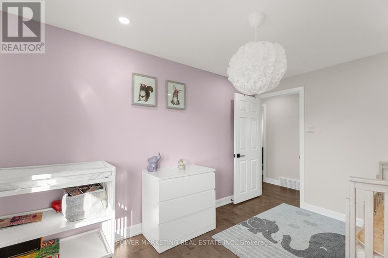 28389026/2714-hickson-crescent/redwood-park/ottawa/ontario/K2H6Y6_20