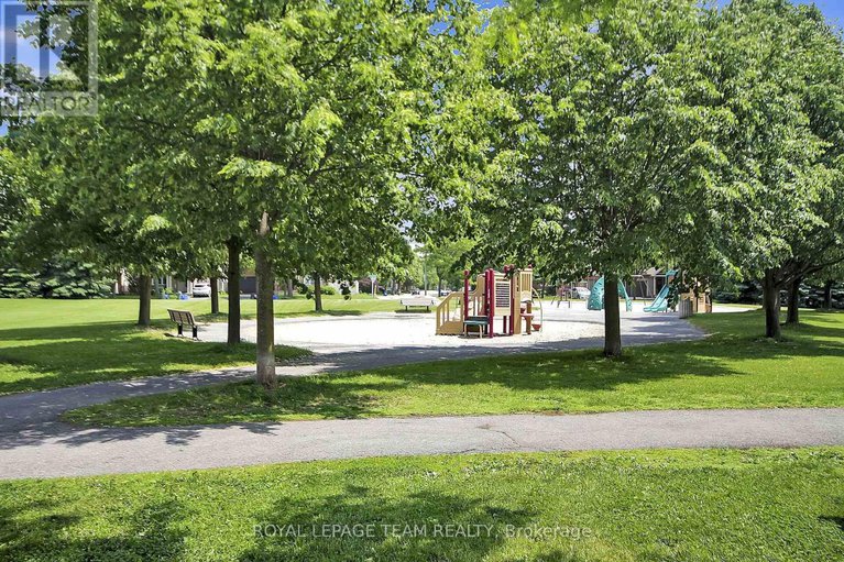 28451153/70-oldfield-street/barrhaven-east/ottawa/ontario/K2G7C2_42