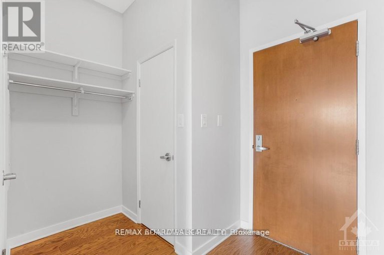 29424293/109-310-centrum-boulevard/bilberry-creekqueenswood-heights/ottawa/ontario/K1E0A3_8