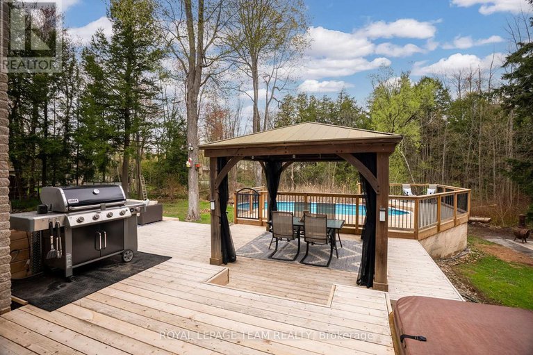 28316771/2377-pine-avenue/manotick-east-to-manotick-station/ottawa/ontario/K4M1B4_44