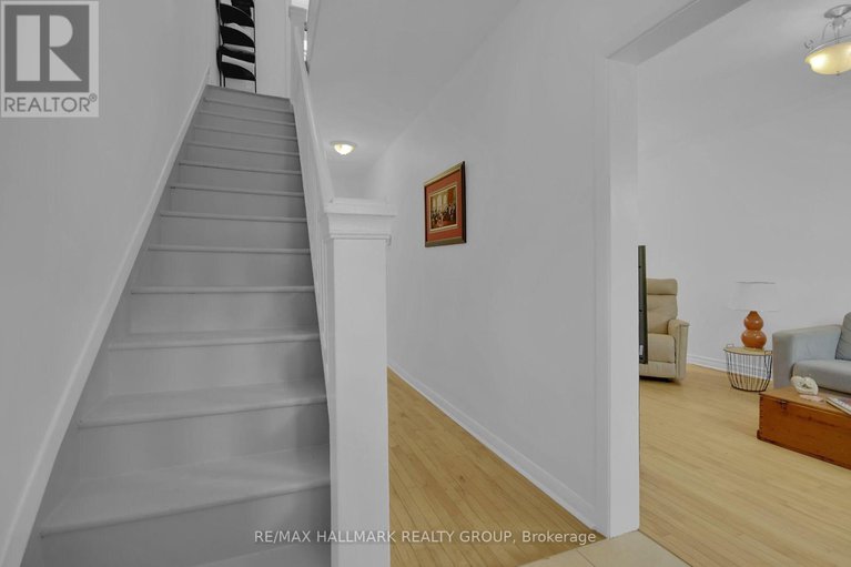 28532587/299-parkdale-avenue/hintonburg/ottawa/ontario/K1Y1G5_4