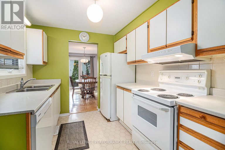 29117518/1642-prestwick-drive/queenswood-heights-south/ottawa/ontario/K1E2Y1_10