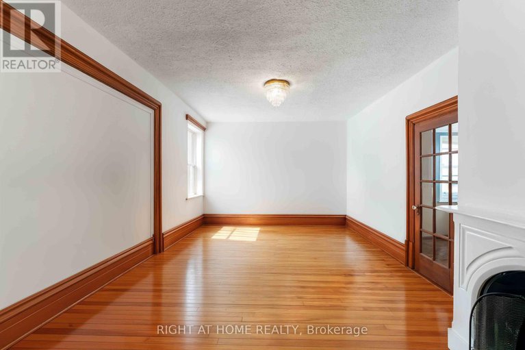 28483202/183-augusta-street/sandy-hill/ottawa/ontario/K1N8B9_10