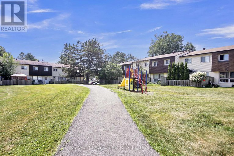 28816940/f-23-sonnet-crescent/westcliffe-estates/ottawa/ontario/K2H8W8_27