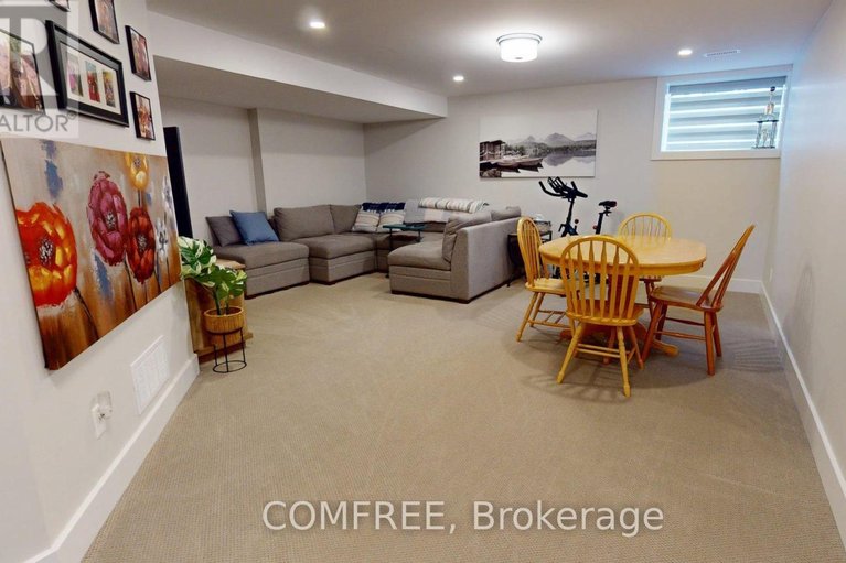 29681644/663-putney-crescent/stittsville-central/ottawa/ontario/K2S2N7_24
