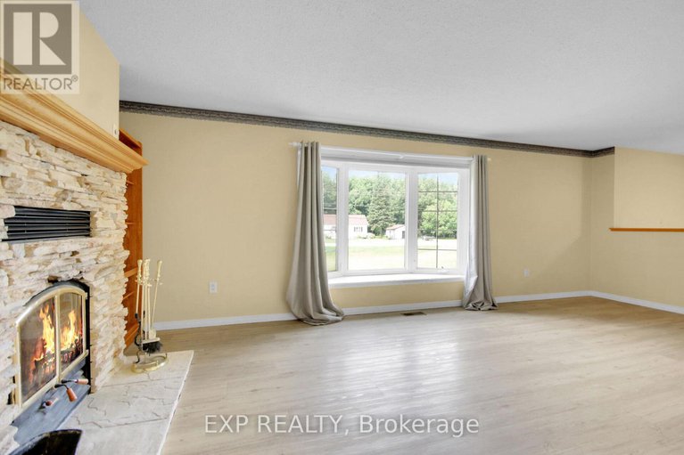 28592980/182-robertson-drive/lanark-highlands-lanark-village/lanark-highlands/ontario/K0G1K0_7