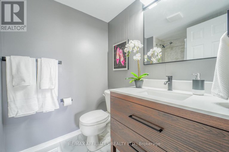 28288908/318-crownridge-drive-n/emerald-meadowstrailwest/ottawa/ontario/K2M3A5_24