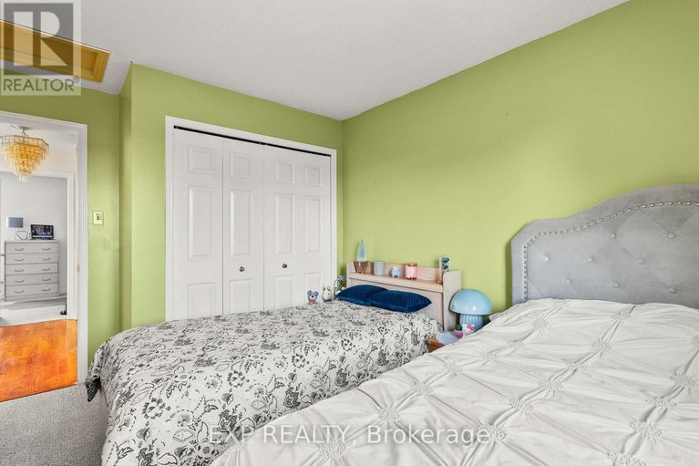 29397819/1424-progress-place/pineview/ottawa/ontario/K1B5M3_26