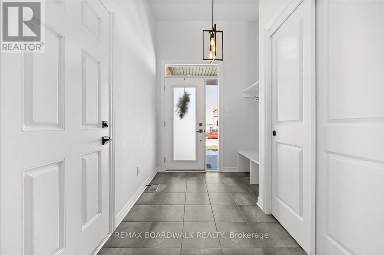 29543323/297-labelle-street/embrun/russell/ontario/K0A1W0_27