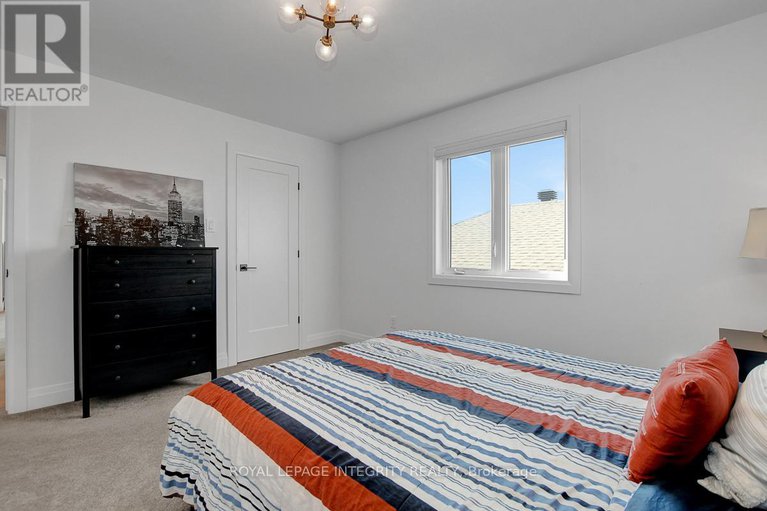 28778492/275-ginebik-way/blossom-parkkemp-parkfindlay-creek/ottawa/ontario/K1X0H5_33