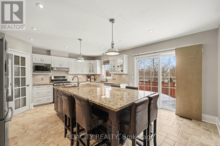 29377972/50-sirocco-crescent/stittsville-north/ottawa/ontario/K2S2C8_8