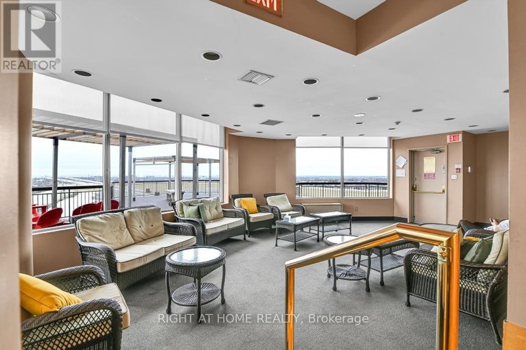 29628512/909-2759-carousel-crescent/emerald-woodssawmill-creek/ottawa/ontario/K1T2N5_42