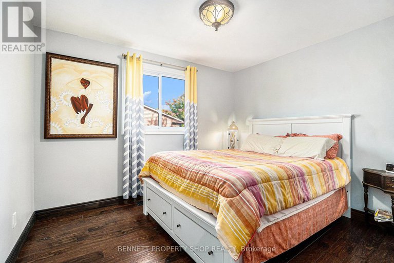 28935438/21-pattermead-crescent/hunt-clubwestern-community/ottawa/ontario/K1V0A1_15