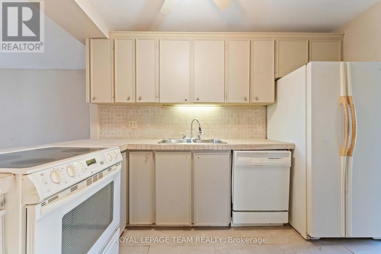 29038836/1094-alenmede-crescent/fairfield-heights/ottawa/ontario/K2B8H3_10