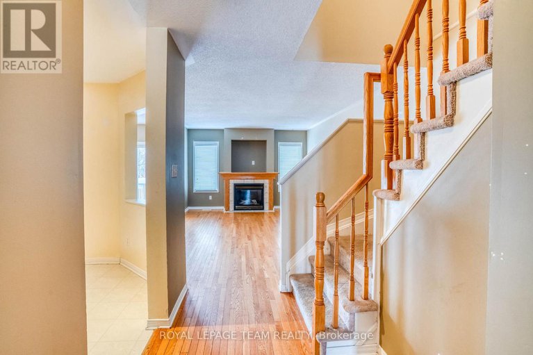 29282825/7-chantilly-gate/stittsville-north/ottawa/ontario/K2S2B2_4