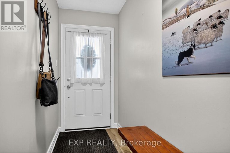 29209594/318-finner-court/almonte/mississippi-mills/ontario/K0A1A0_5