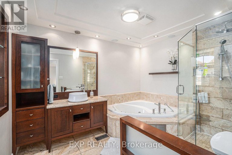 28983082/150-topaze-avenue/navan/ottawa/ontario/K4B1K1_26