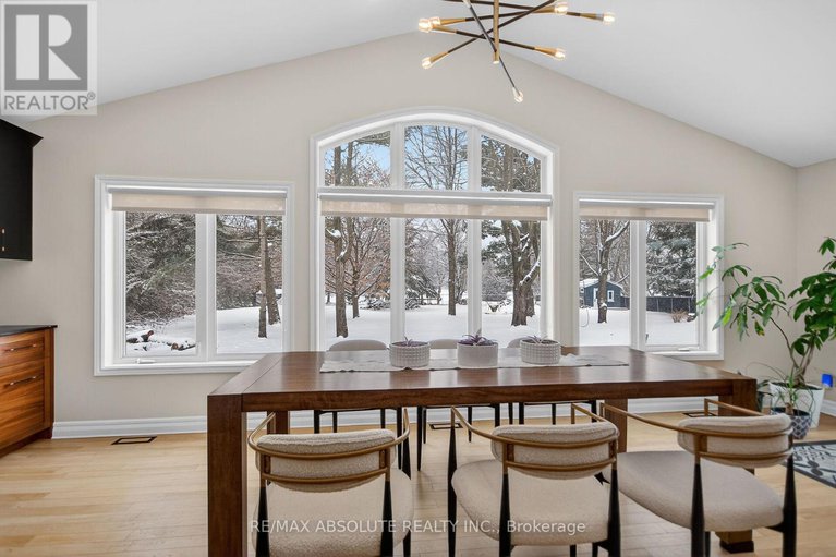 29233588/6560-michelangelo-court/north-gower/ottawa/ontario/K0A2T0_20