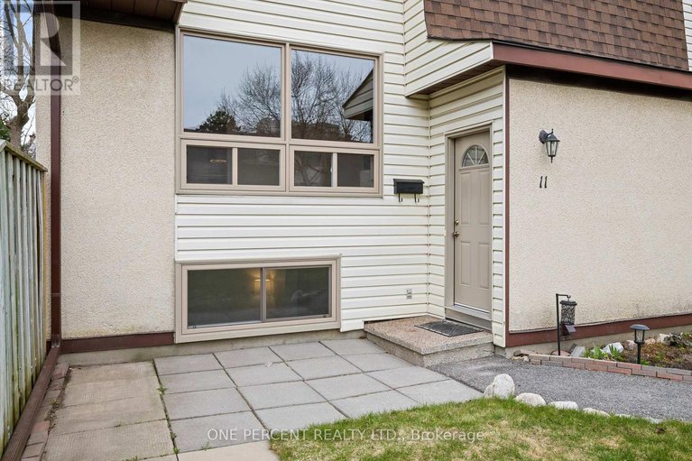 29686738/11-2640-draper-avenue/redwood-park/ottawa/ontario/K2H8V3_2