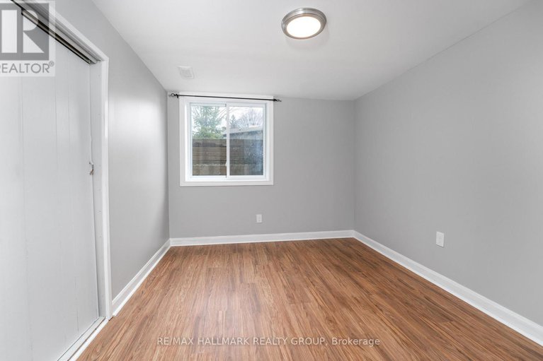 28959856/591-eastvale-drive/beacon-hill-north/ottawa/ontario/K1J6Z4_31
