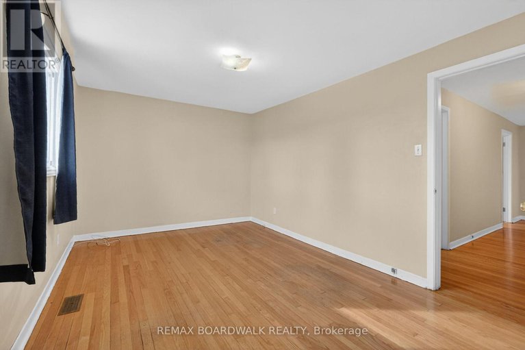 29293719/2666-regina-street/britannia/ottawa/ontario/K2B6X8_25