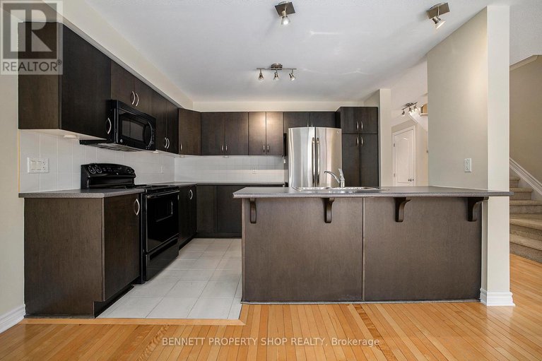 28082765/107-bandelier-way/stittsville-north/ottawa/ontario/K2S0C3_7