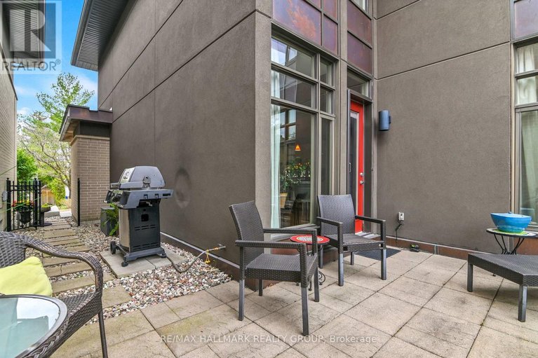 29674266/481-melbourne-avenue/mckellarhighland/ottawa/ontario/K2A1W4_32