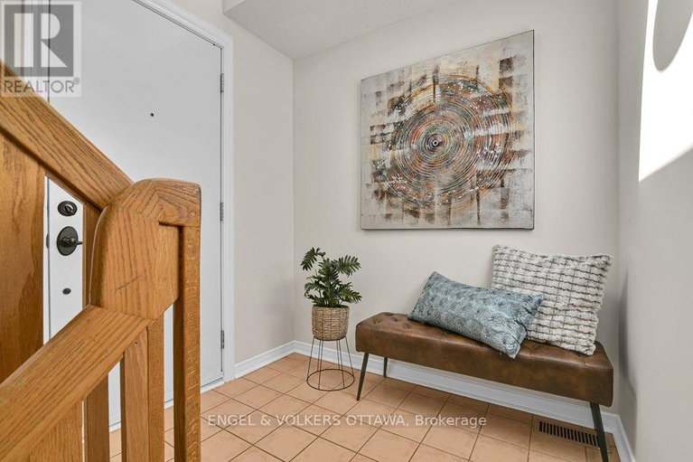 28990233/16-525-hilson-avenue/westborohampton-park/ottawa/ontario/K1Z6C9_4