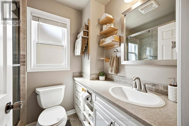 29549614/178-equestrian-drive/bridlewood/ottawa/ontario/K2M2B9_19