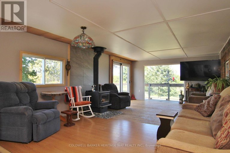 28249308/1028-mitchell-road/lanark-highlands-lanark-twp/lanark-highlands/ontario/K0G1K0_13