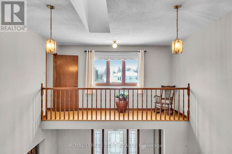 29341434/1409-mory-street/emerald-woodssawmill-creek/ottawa/ontario/K1T1C8_23