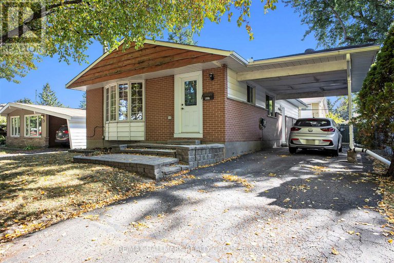 28927132/1986-michigan-avenue/urbandale-acres/ottawa/ontario/K1H6Y2_2