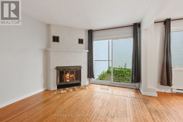 28576602/89-3691-albion-road/sawmill-creektimbermill/ottawa/ontario/K1T1P2_9