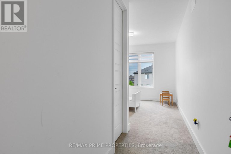 28583429/720-fenwick-way/stonebridge/ottawa/ontario/K2J7E2_29