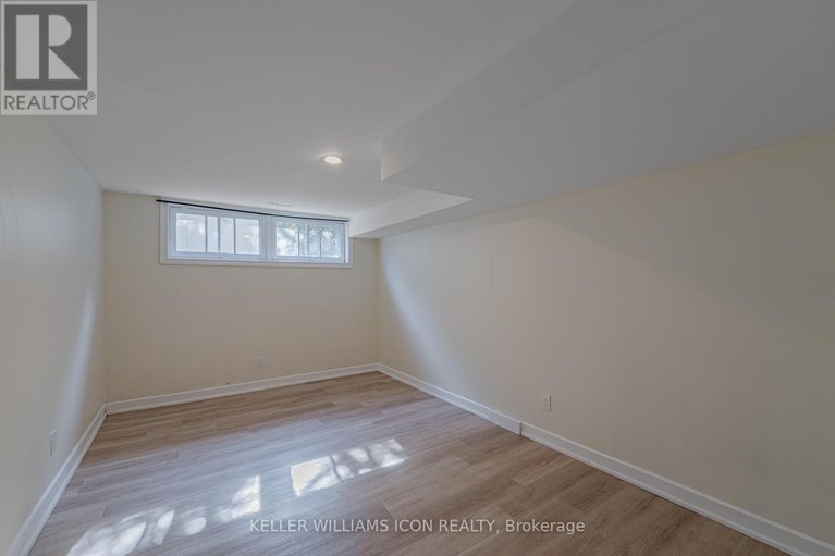 28966651/1666-fisher-avenue/borden-farmstewart-farmcarleton-heightsparkwood-hills/ottawa/ontario/K2C1X7_30